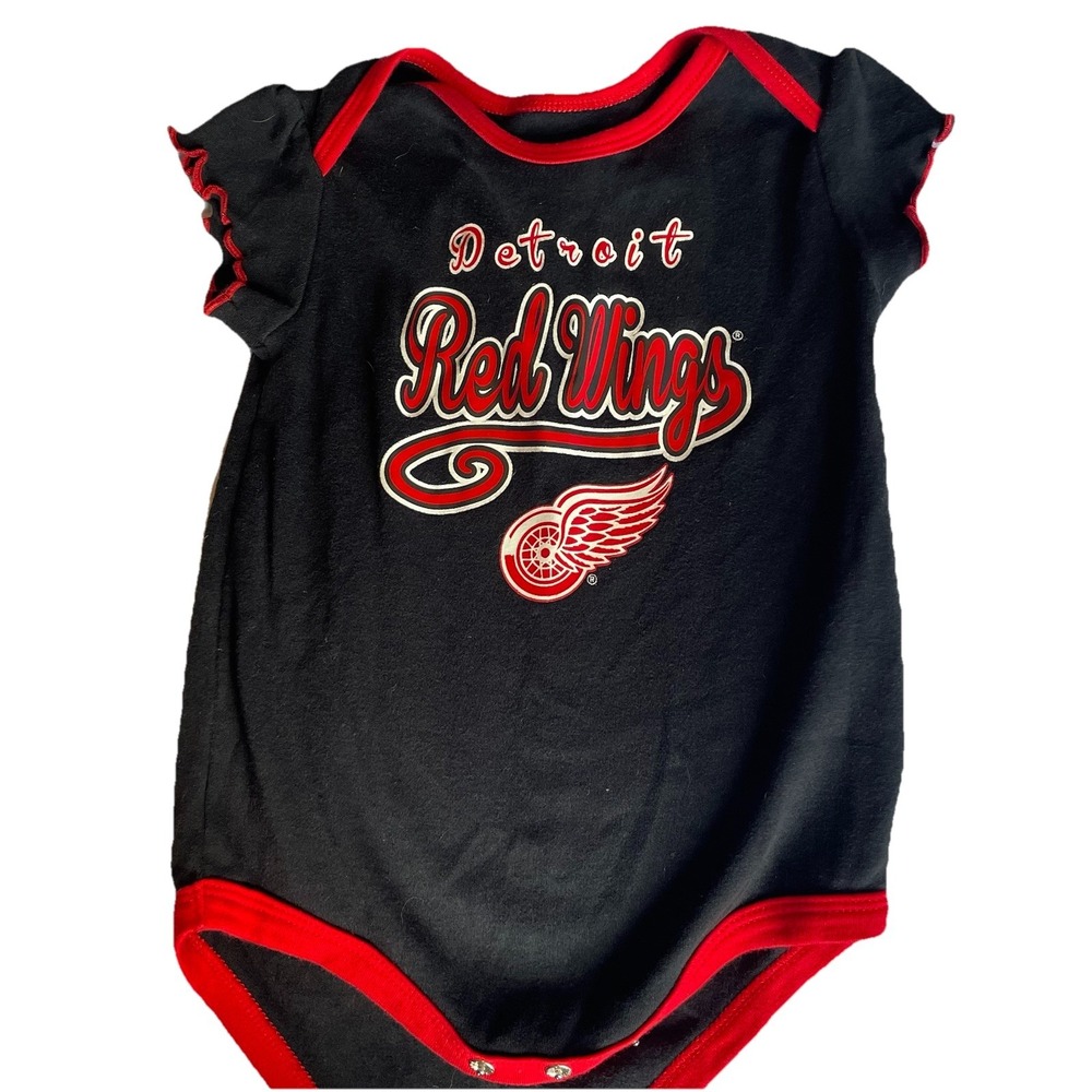 Detroit Red Wings NHL Infant Bodysuit Size 18 Months Baby Toddler Girl  Black